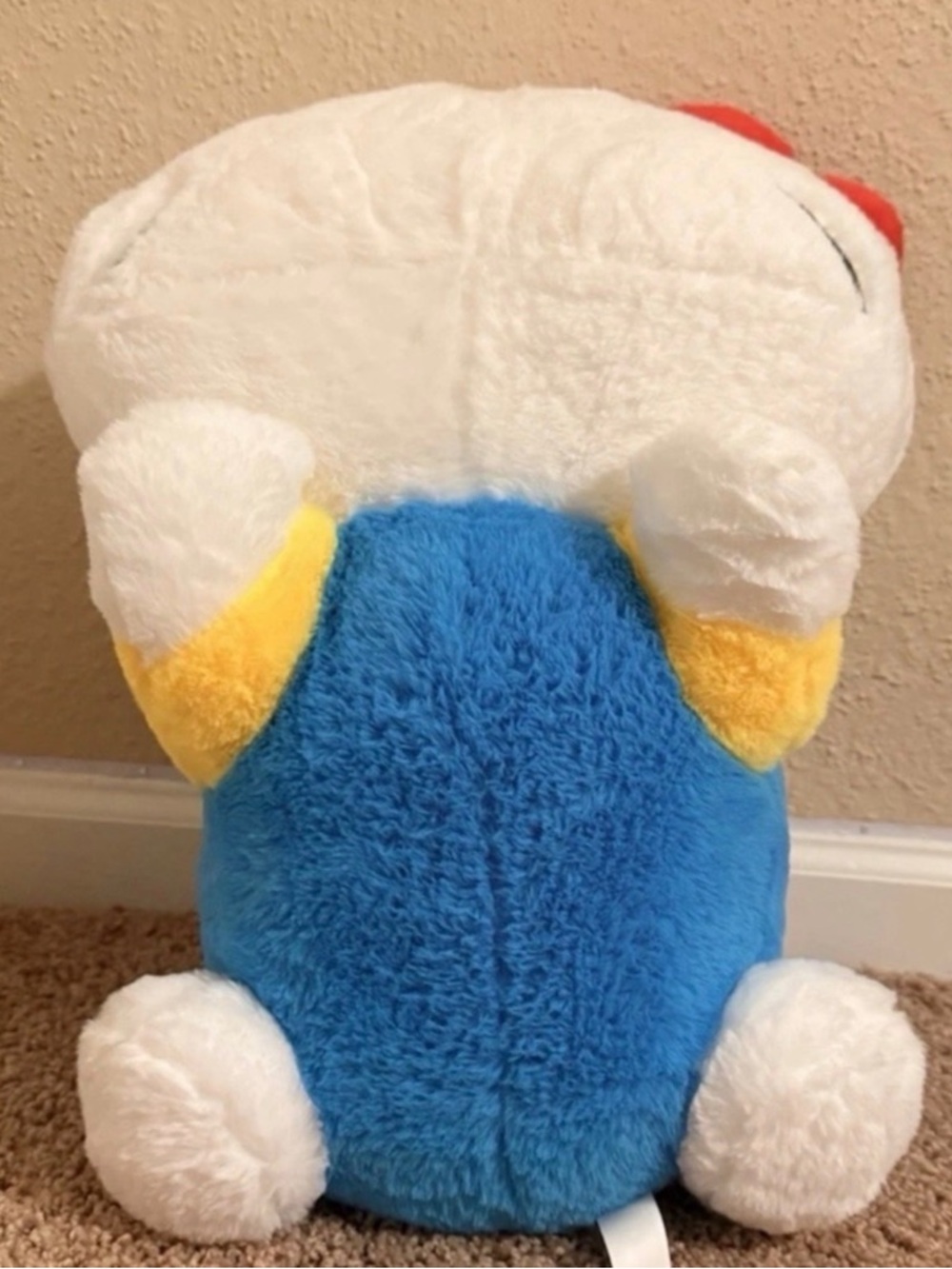 Hello kitty and plush bundles Comes with both items - Picture 8 of 8
